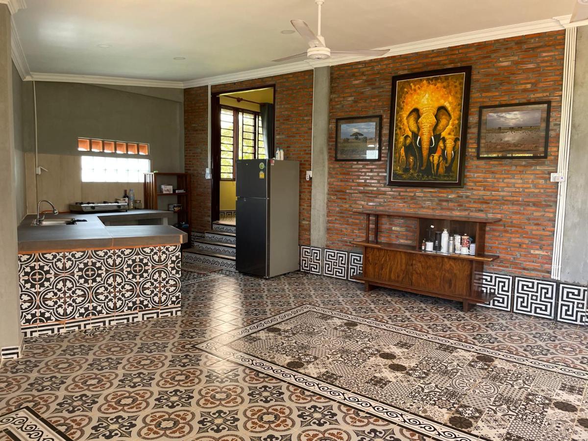 Silk Island Homestay Phnom Penh Eksteriør bilde