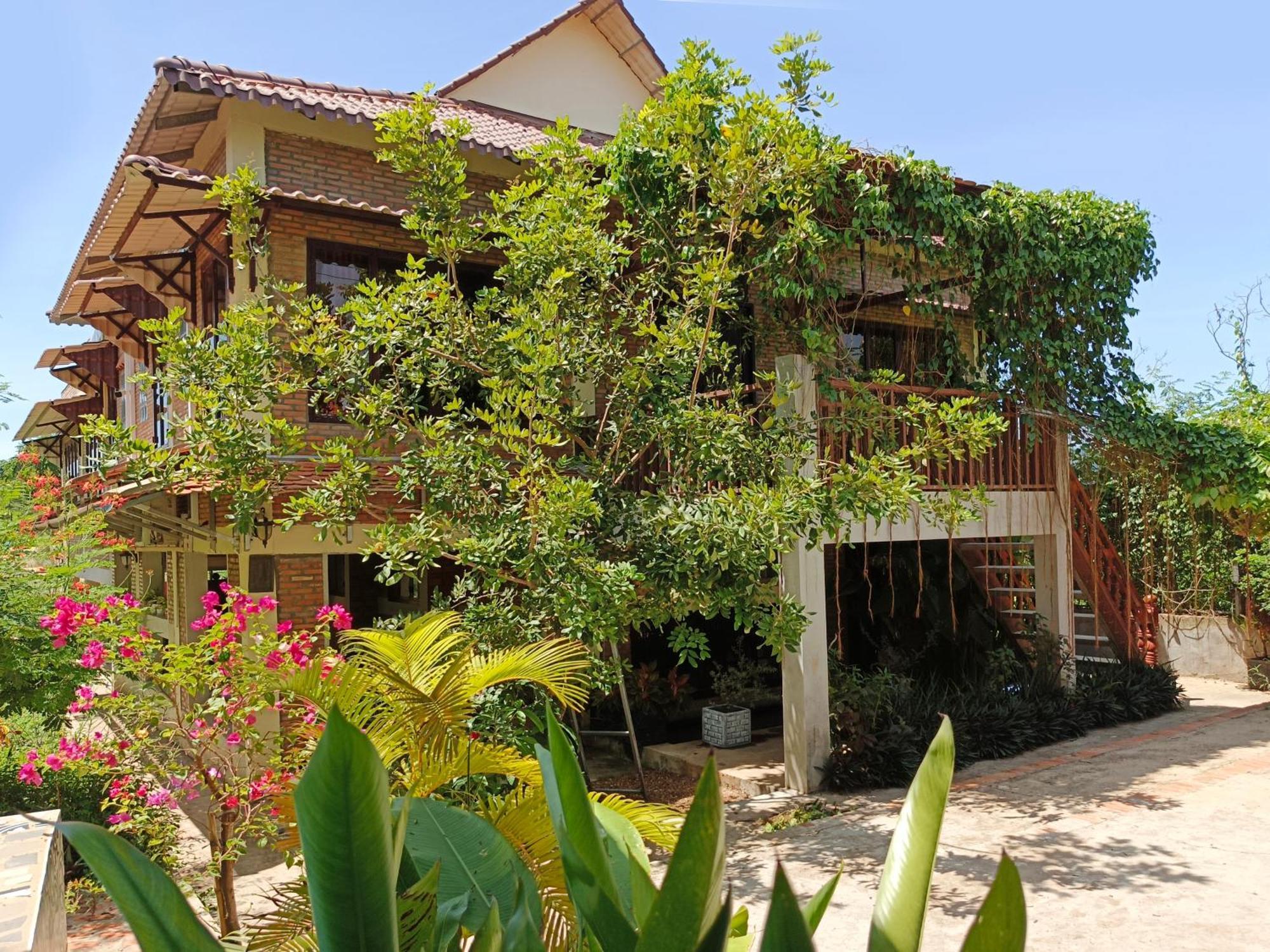 Silk Island Homestay Phnom Penh Eksteriør bilde